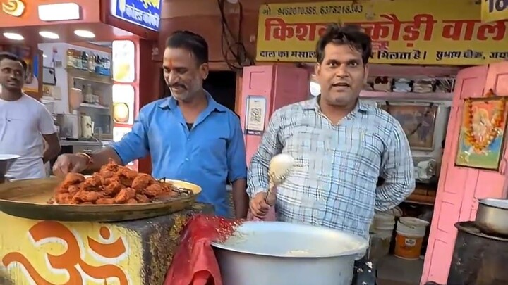 That arrogant fried dumpling vendor actually refused to sell me any fried dumplings.