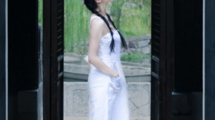 Hilarious! Modern historical dramas can’t even compete with travel promos when it comes to visuals!