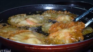 Chủ quán Bún Mì Vàng Bánh Tôm Chiên Giòn 30K chia sẻ cách làm bánh ngon