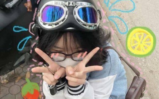 Guys, what do you think of this Vietnamese girl? She’s so cute!