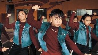 Tiết mục nhảy sôi động "The Hangar" của đoàn múa trẻ đầy nhiệt huyết HHI 2018【VPeepz】