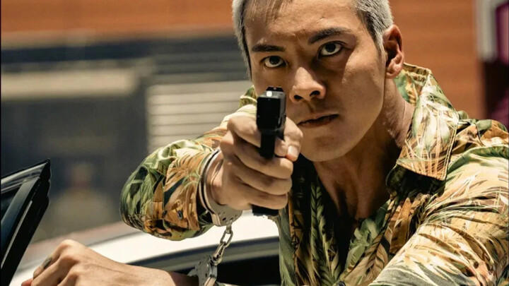 这家伙一到香港就演技炸裂！