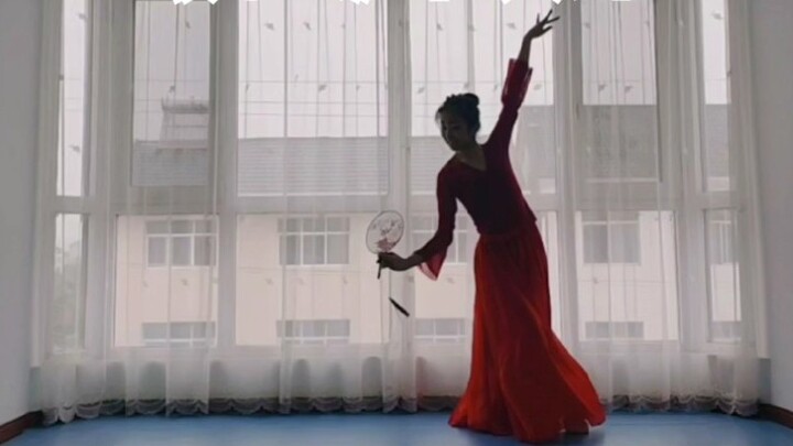 [Ling Ling] "The Rumored Chen Qian Qian" opening theme "Moonlight Night" classical dance [covered by