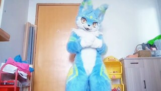 I'm here! I'm canvassing for votes! It's the QQ short video furry30 event, please support Makino!