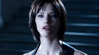 “I still can’t forget the way she twisted the zombie’s neck with one hand!” In this apocalyptic worl
