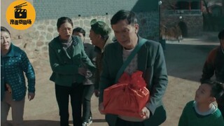 老实农民被份子钱压垮，决定办场假葬礼来回本！一部国产讽刺电影