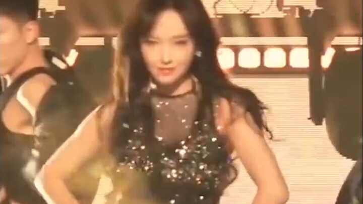 I knew Cheng Xiao was amazing, but I had no idea she was THIS amazing!