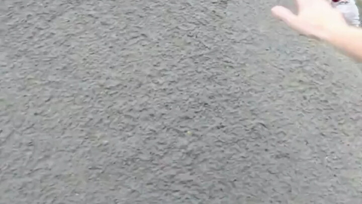 Isn’t it super easy to win with this thing? #WealthyPlayerGame