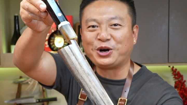 The fastest fish in the world, the swordfish. Use the swordfish's sword to cut the swordfish and mak