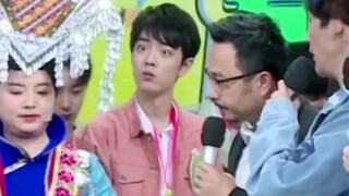 Coba lihat, itu Xiao Zhan yang konyol kan😂️😂️😂️
