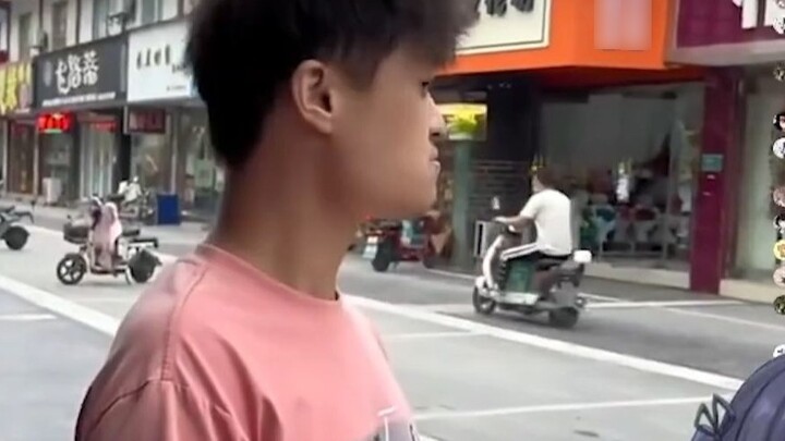 Pendatang baru Jepang V menonton "Teman-teman, bisakah kalian membantu saya melihat di mana letak ma