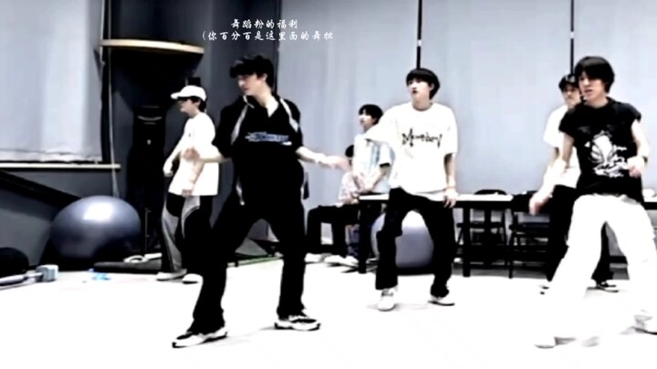 【دنغ جيا شين】رقصه مذهل حقًا! دعونا نناقش لماذا يمكن وصفه بأنه راقص بين مغنيي الفرقة! دنغ جيا شين، بط