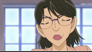 [Detective Conan 09] A shocking murder occurred in a bookstore. Several old books were worth million
