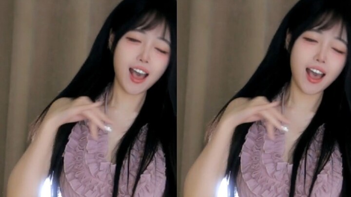 Rambut hitam lurus, poni rata, tipe yang murni dan menggoda