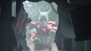 Director, can the shockwaves of this fake Iron Man be this strong? This...isn't right~
