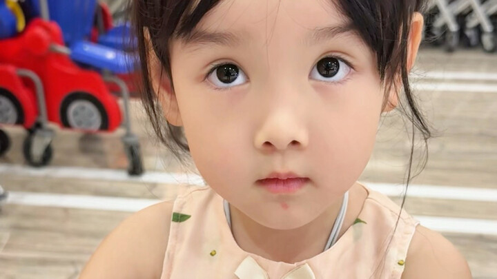 Bảo mua chút rau, thế này thì mua gì vậy trời～