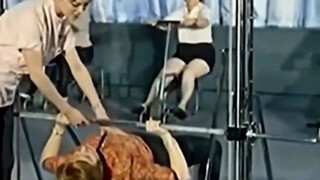 来看看1961年的美国健身房，有没有你现在正在用的器械