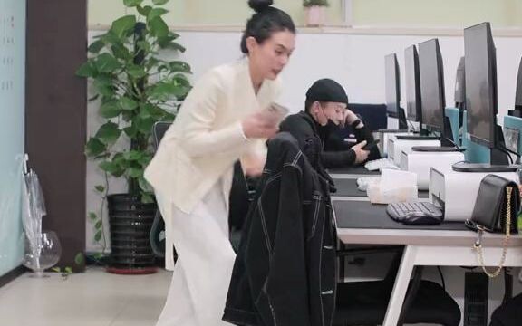 Khoảnh khắc nào khiến bạn cảm thấy người này rất có教 dưỡng