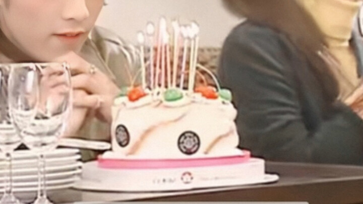 They Really Know How to Nail Sibling-Style Romance