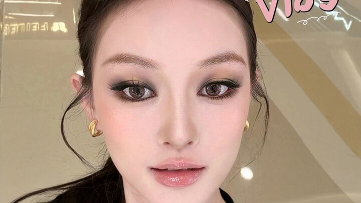 Một ngày làm việc ca sáng của nhân viên quầy Mao Geping