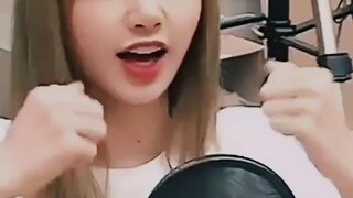 Hit you with that ddu-ddu-du Lisa cute 🖤💗 #Lisa #Blackpink #kpop