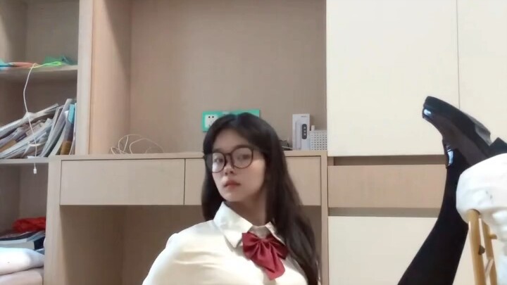 Ini lagi siapa ya, seorang jenius?
