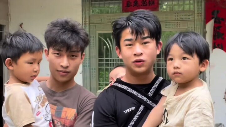 Dua pria dan seorang orang tua tunggal yang membesarkan seorang anak! ! "Jalur kompetisi pernikahan 