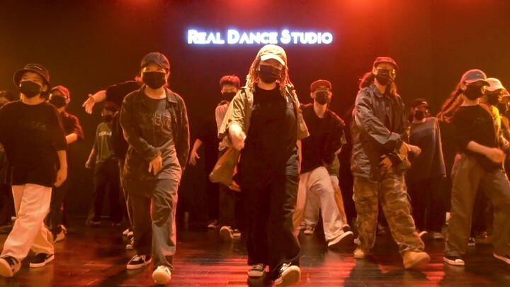 Real Hiphop yang Gantengnya Meledak! Gerakannya tidak perlu terlalu keras, tapi aura harus ada! Kela