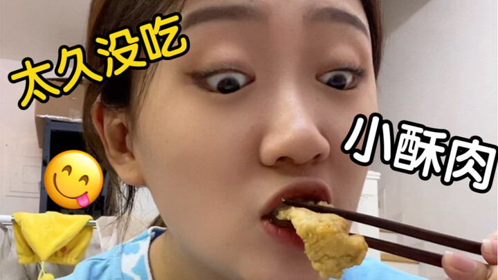 Aduh! Makan sate benar-benar sangat menyenangkan!!