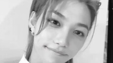 【Stray Kids】 Filter efek khusus yang menurut saya konyol dan meledak-ledak saat melihatnya