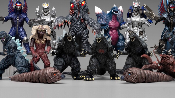 Koleksi seri lengkap tiga bagian Monster Ultimate Godzilla dari Bandai! Periferal yang wajib dimilik