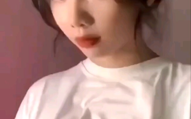 สไตล์แฟชั่นฤดูใบไม้ร่วง-หนาว ไอเดียแต่งตัวประจำวันสำหรับสาวตัวเล็ก เสริมความสูง ขาเรียวยาว สะท้อนหุ่