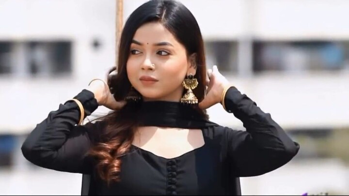 Arohi mim hot status