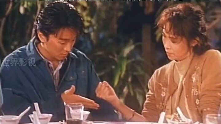 เฉินหลงบอกว่าตัวเองไม่ค่อยเก่งการชนแก้ว แต่สุดท้ายกลับทำให้อีกฝ่ายดื่มจนอาเจียน