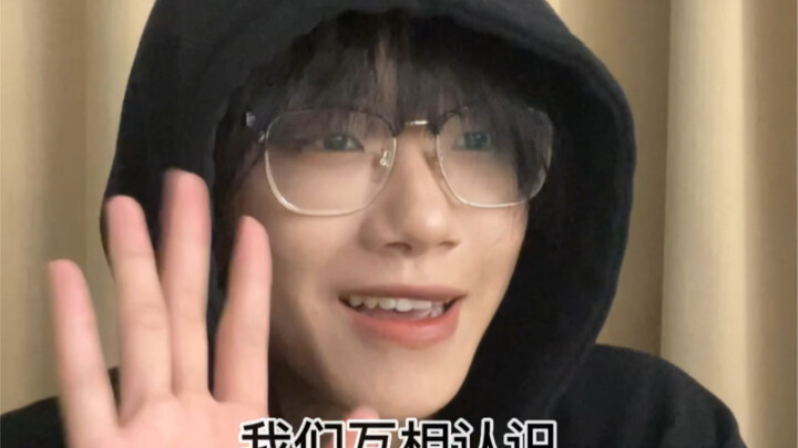原来他喜欢一个人也和我一样