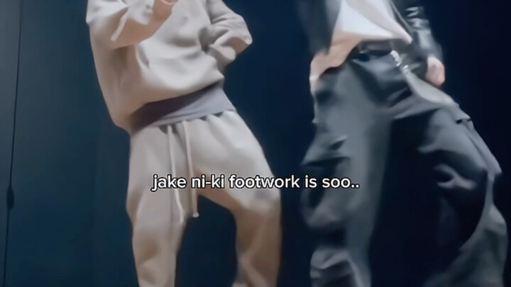 咱西村大师班学员连舞步那味都一样一样的