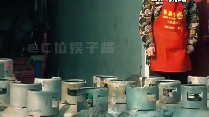 อย่าให้เงินที่ได้มาจากหยาดเหงื่อแรงงานของประชาชนต้องไหลสูญเปล่า ไปตกอยู่ในหลุมดำแห่งผลประโยชน์ ที่แอ