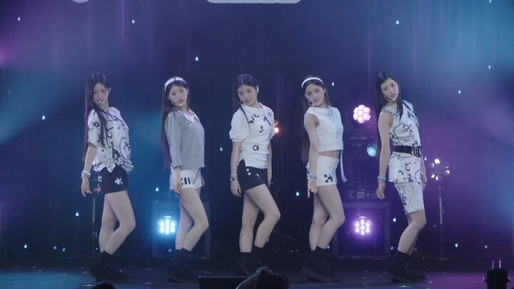 【ILLIT】"Time, Stop" "Topping" Showcase Stage