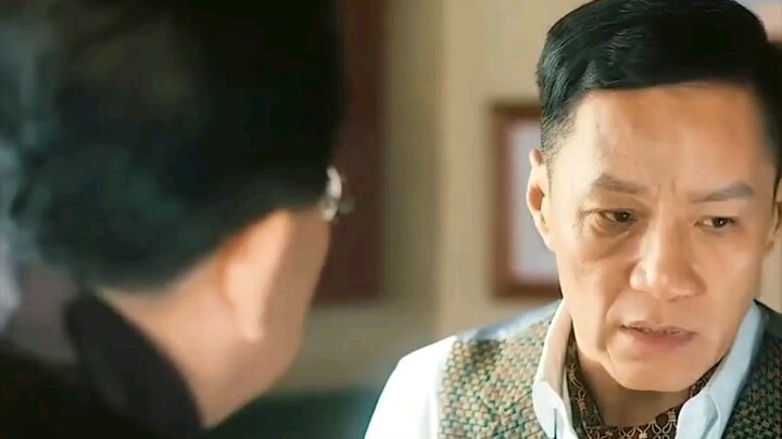 An old traditional Chinese medicine practitioner took a woman’s pulse and found no pulse at all.