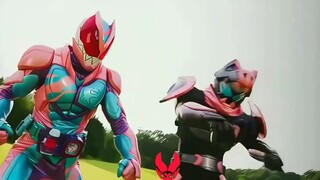 Những ai có thể nhận ra những Kamen Rider này chắc hẳn là fan chân chính của Kamen Rider Kato