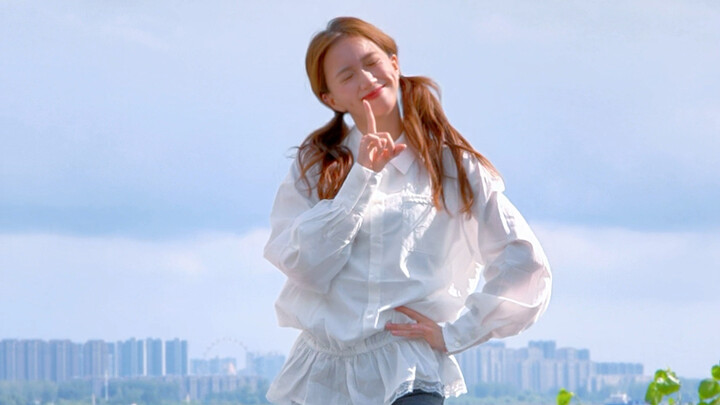 Listen to the Summer Cicadas I Want It – STAYC