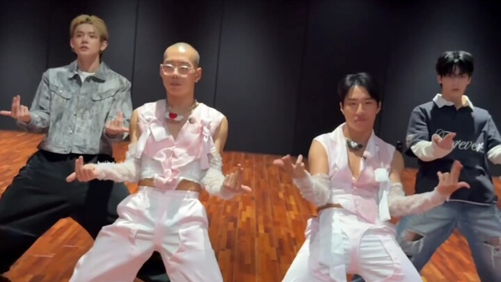 【Choi Soobin & Choi Yejun】Nụ hôn đảo ngược trông gay nhất từ trước đến nay! 250801 nụ hôn đảo ngược