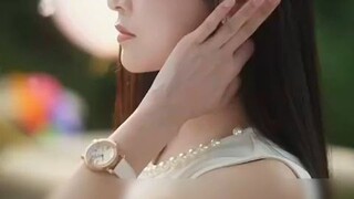 The cold CEO hates women, but after touching this new nanny, he falls hopelessly for her！