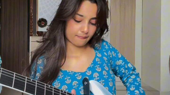 Mann Mera ❤️‍🔥🥀🎸🫴#song#girlwithgitar#singing