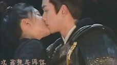 Wu Lei and Zhao Lusi kiss on the stage 081 Why did they take the initiative to kiss each other? Are 