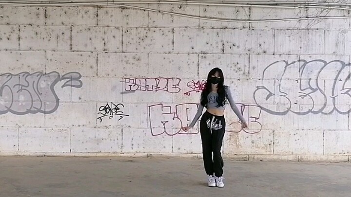 (การแสดงของไอดอล) เต้นคัฟเวอร์เพลง dumb dumb