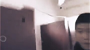 “هل من أحد؟” “هناك أحد.”