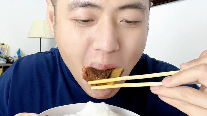 After a year of eating heartily, I’ve gained weight and feel older.