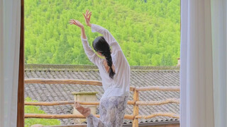Kamu seharusnya mencintai gunung, air, semua hal di dunia, bunga, dan dirimu sendiri daripada terobs