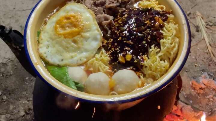 Sour Soup Beef Noodle Soup